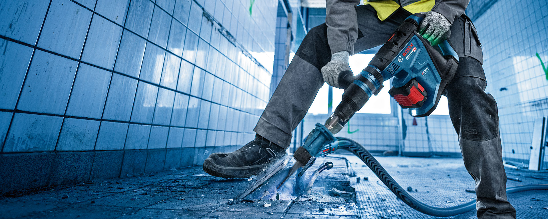 Dust solutions for chiseling concrete